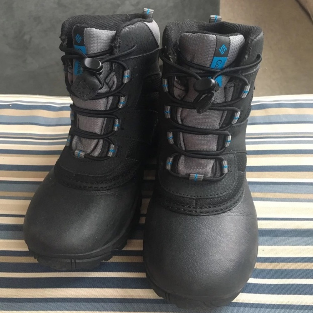 columbia omni heat Boots Boys Size 1
